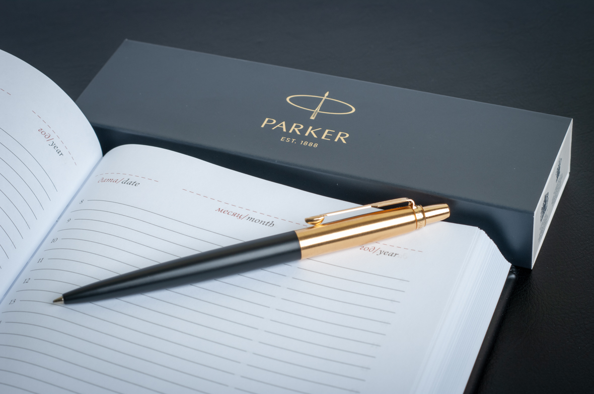 Паркер москва. Ручка шариковая Parker "Jotter" Premium Bond Street Black gt. Parker Jotter gt Standard. Ручка Parker ni001. Ручка Паркер Jotter молочный.